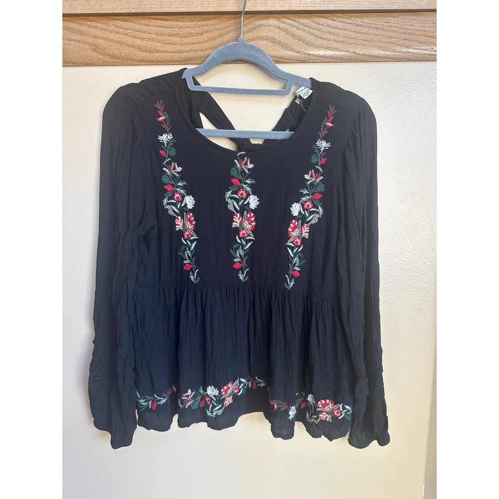 American Eagle Black Embroidered Floral Peplum Blouse Open Tie Back Small